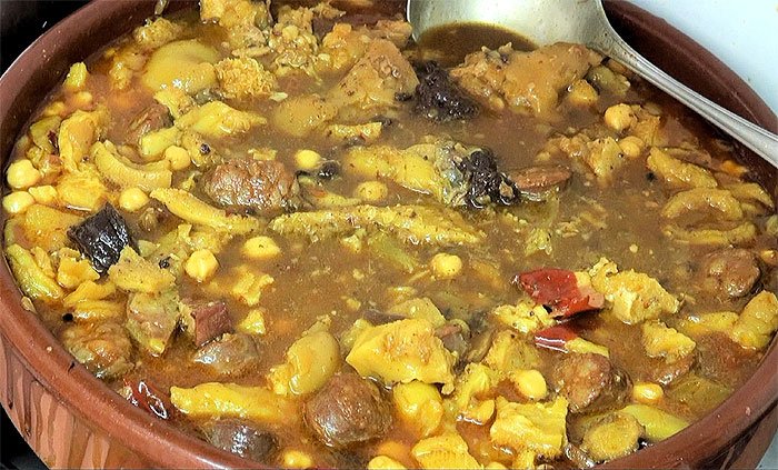 Estofado andaluz (Andalucian Hotpot)