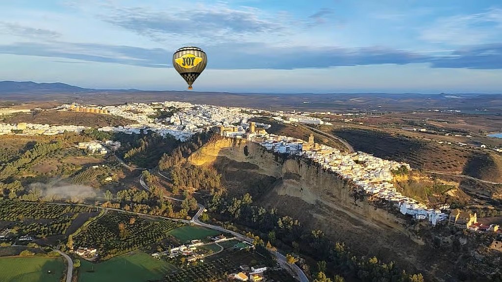 Hot air balloon flight over Arcos de la Frontera