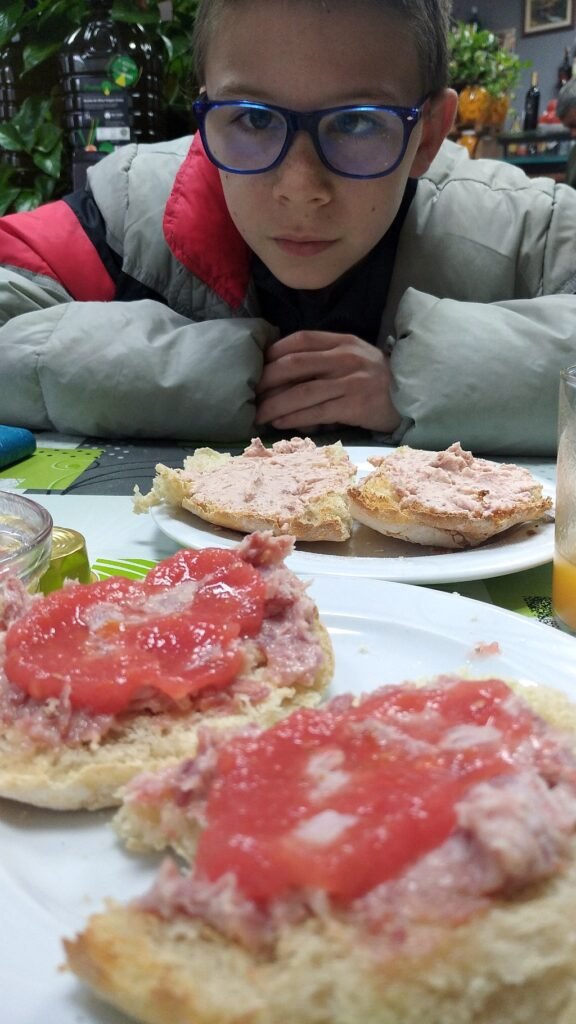Breakfast at venta Tropezon in Montecorto close to Ronda